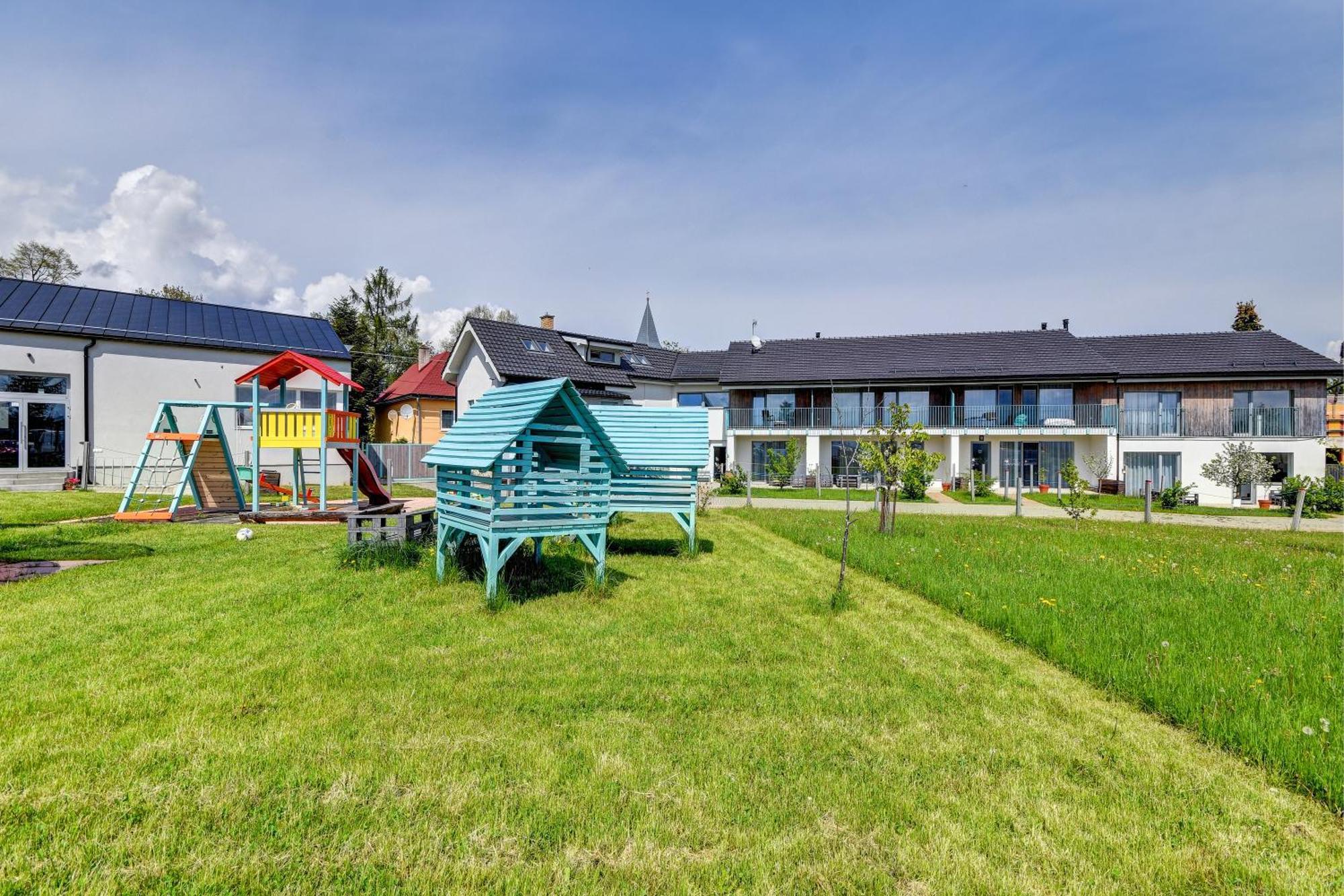 Apartments Ceresnovy Sad & Wellness Vysoke Tatry Luaran gambar